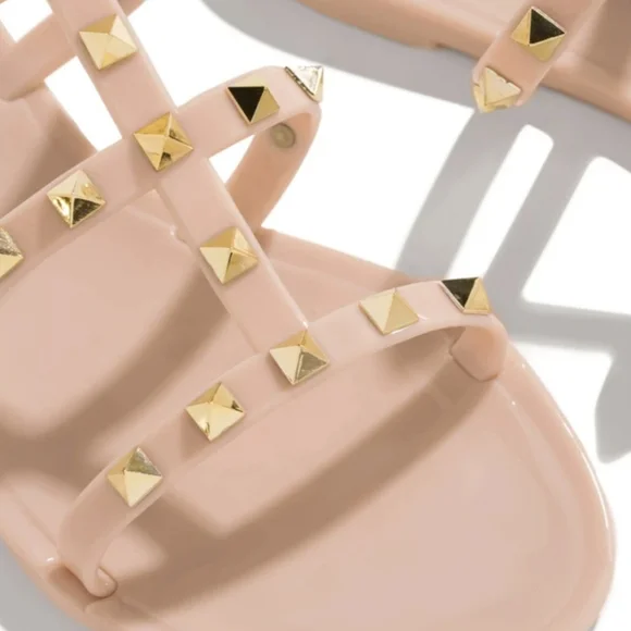 RESTOCKED 💓Baby Lover Nude Color - Picture 4 of 4